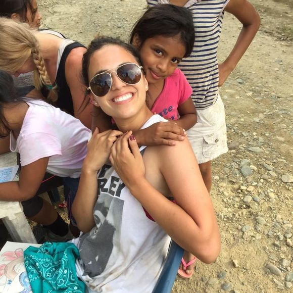 Meet your Posher, Vanessa - Picture 1 of 1